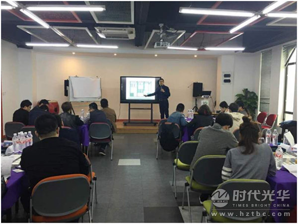 時代光華，譚俊峰，團隊建設，營銷策略