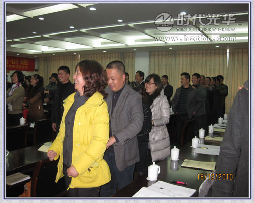 李老師與學員互動www.www.1666av.com