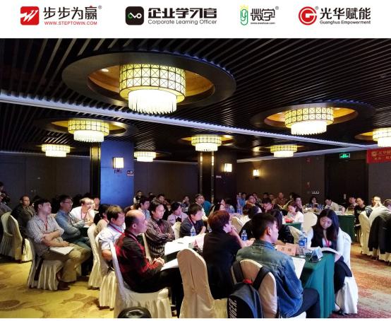 柳老師的課程深入淺出，風趣幽默，條理清楚，層層剖析，環環相扣，論證嚴密，結構嚴謹